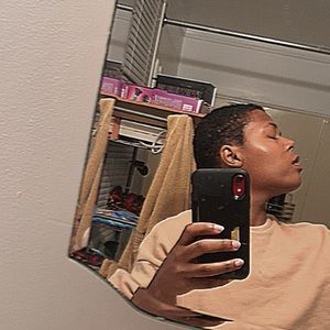 Meet your Posher, Melanie